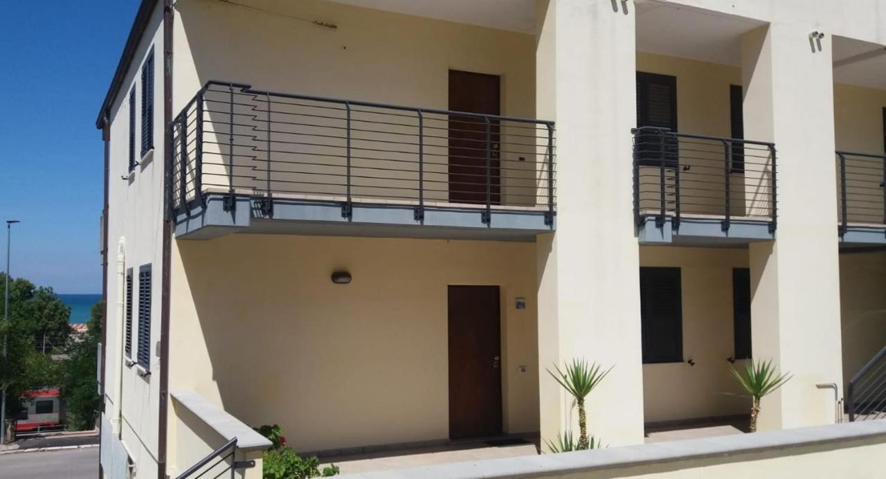 Via Mediterraneo 39 Casa Vacanze Petacciato Kültér fotó